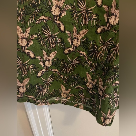 Tahari 100% Linen Green Tan Tropical Floral Wide Leg Pants Size Medium - Picture 2 of 9